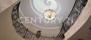 Casa amoblada esquinera en Estancias del Río, Samborondón - 600m²