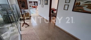 Casa de 307 m² en Nayón con jardín privado y área de BBQ