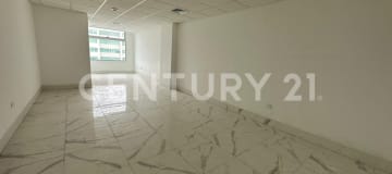 Consultorio en Edificio Solaris - Frente a Mall del Sol