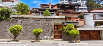 Casa de Lujo en Venta, 5 Dormitorios – Rumipamba, Quito