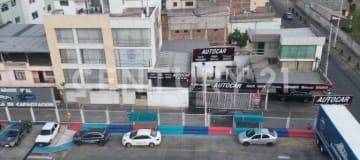 Edificio 4 plantas + lavadero autos en zona de alto tráfico - $5.3K/mes