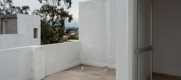 Se vende casa de 3 plantas en Calderón - Marianitas en conjunto privado