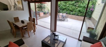 VENTA CASA - 3 DORMITORIOS - ESTUDIO - CUMBAYA