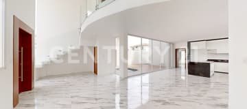 Casa de lujo en km 14.5 Av. León Febres Cordero - 3 dormitorios
