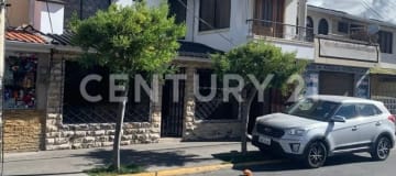 Casa dúplex en Pucará, 200m², ideal inversión, 2 viviendas