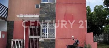 Vendo casa en Urb. Málaga 2 - 3 dormitorios y parqueo