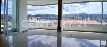 Oficinas en Conocoto: ubicación comercial estratégica