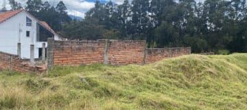 Terreno de Venta en Sangolqui Av. Atahualpa y 27 de febrero IR