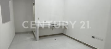 Local comercial 180m² en plaza estratégica Tumbaco-Cumbayá