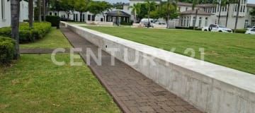 Terreno exclusivo con lagos, áreas verdes y amenidades