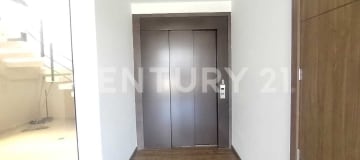 Penthouse dúplex en Quito, 271m², terraza y BBQ privado