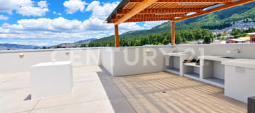 Penthouse dúplex en Quito, 271m², terraza y BBQ privado