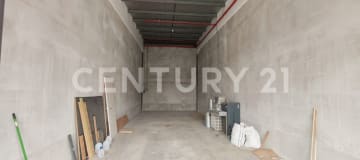 Local en Almax Center - 70m² con mezzanine y entrega inmediata