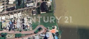 Terreno 2,380m² en Mocolí Gardens - Samborondón, ideal para proyecto