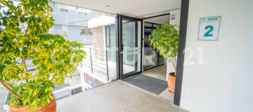 Local comercial 27m² en edificio Ardenas, sector Rumipamba