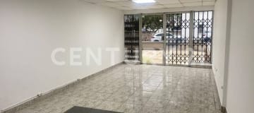 Local comercial de 48m² en venta - Ubicación estratégica