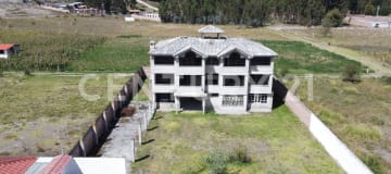Terreno 2652m² + obra gris - Ideal para hotel boutique