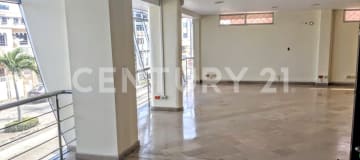 Oficinas equipadas cerca de Supercines Orellana desde 41m²