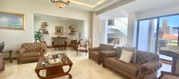 VENTA CASA DE LUJO EN CUMBAYA