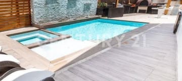 Casa 540m² en Cumbayá con piscina, BBQ y seguridad privada