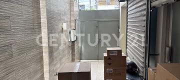 Edificio comercial en Kennedy, 266m², ideal para empresas