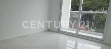 Departamento semi-amoblado con piscina y jacuzzi en planta baja
