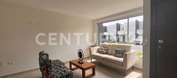 Casas en venta en Bocatoma-Conocoto con crédito VIP y patio