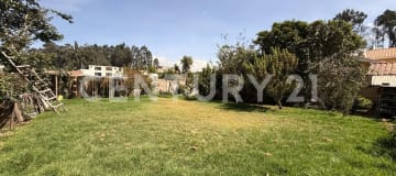 Casa exclusiva de 573m² con cancha, BBQ y 7 dormitorios