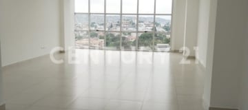 Oficina en venta en Ceibos, Guayaquil - 79 m² + parqueo