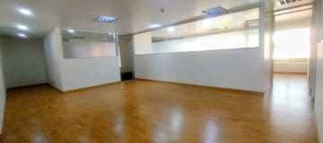 RENTA OFICINA 164 METROS SECTOR REPÚBLICA DEL SALVADOR CAROLINA AF