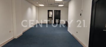 Local comercial en Kennedy Norte, planta baja, 86.89 m²