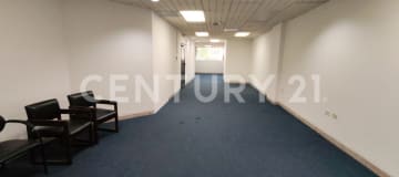 Local comercial en Kennedy Norte, planta baja, 86.89 m²