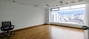 RENTA OFICINA 125 METROS EN LA ORELLANA SECTOR HOTEL MARRIOTT AF