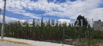Terreno esquinero urbanizado en Bellavista, Calderón