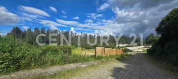 Lote de 1,050 m² en Sangolquí con alta plusvalía y permisos listos
