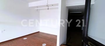 Local esquinero de 140m² en Torres del Norte con alta visibilidad