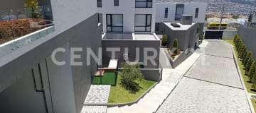 Casa nueva en conjunto residencial - 190 m² en Quito Norte