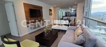Depto. de 138m² en Puerto Santa Ana con vista al río y piscina