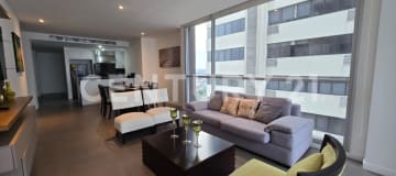 Depto. de 138m² en Puerto Santa Ana con vista al río y piscina