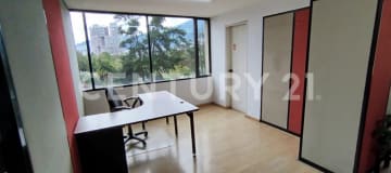 Oficina amoblada 109m² en Eloy Alfaro y Shyris, $98.000