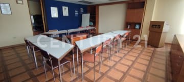 Oficina 110m² en Edificio España, vista al Pichincha, 24/7