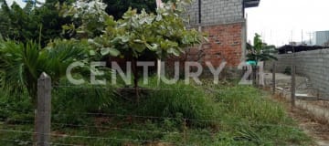 Lote en Umiña: alta plusvalía y cercanía a servicios