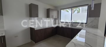 Casa nueva 4 dormitorios en La Costa - Samborondón
