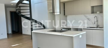 **Penthouse de lujo en Miravalle: vistas únicas y exclusividad**