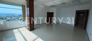 Oficina moderna 47.83m² en Ceibos Center II - Guayaquil