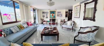 Departamento en Los Ceibos - 4 hab, 3 parqueos y bodega
