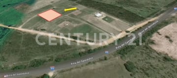 Terreno en El Aromo: playa y clima tropical
