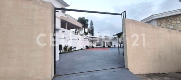 Terreno trifamiliar en Santa Cecilia, Los Ceibos con guardianía 24/7