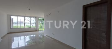Casa moderna en venta en Norte de Guayaquil