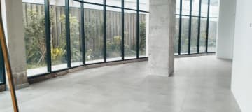 Venta o Renta Local Comercial en planta baja. 100m2. Edificio Epiq. Sector La Carolina. AB